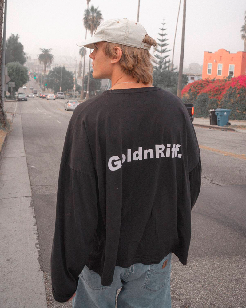 CAMISETA MANGA LARGA NEGRA GOTHAM